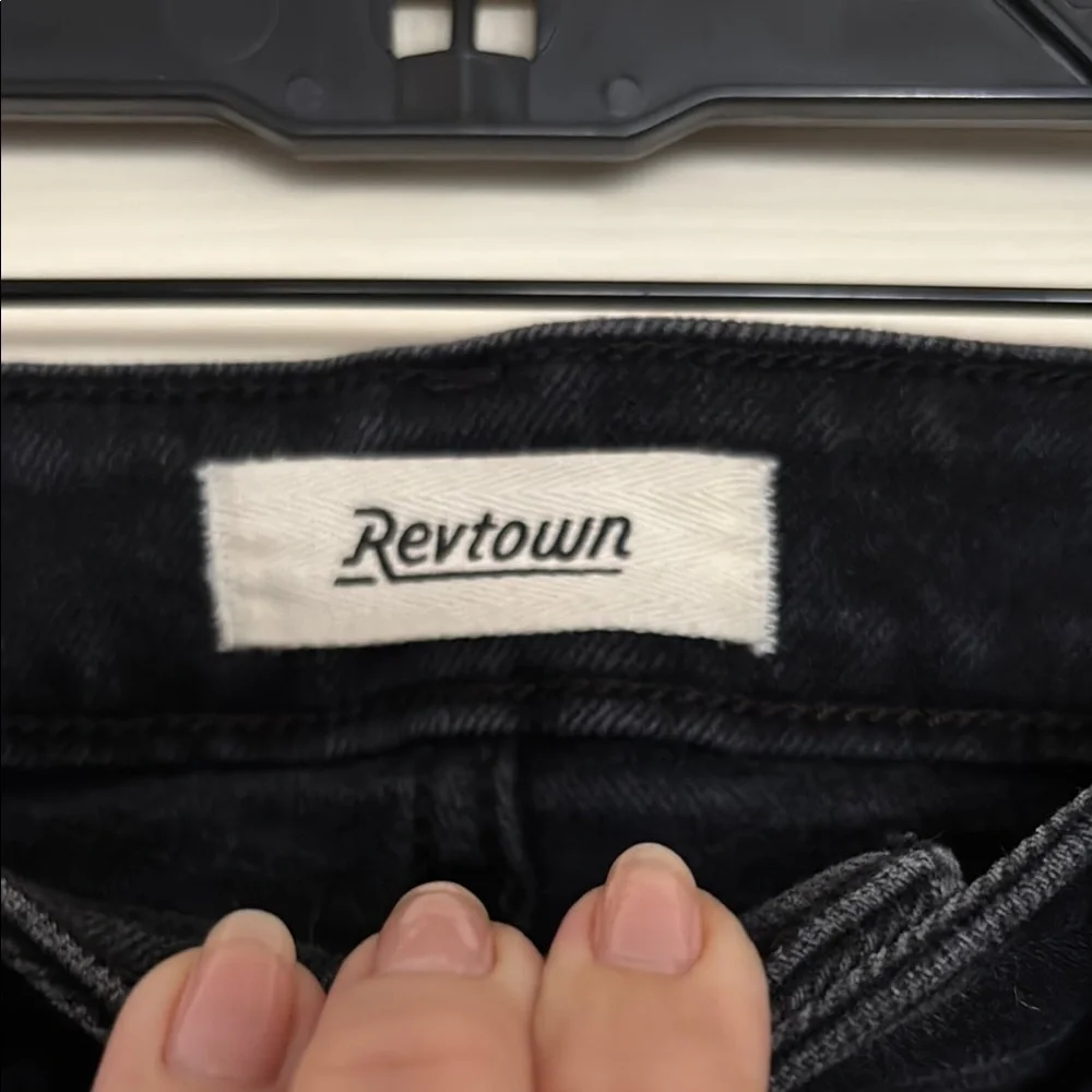 Revtown these black